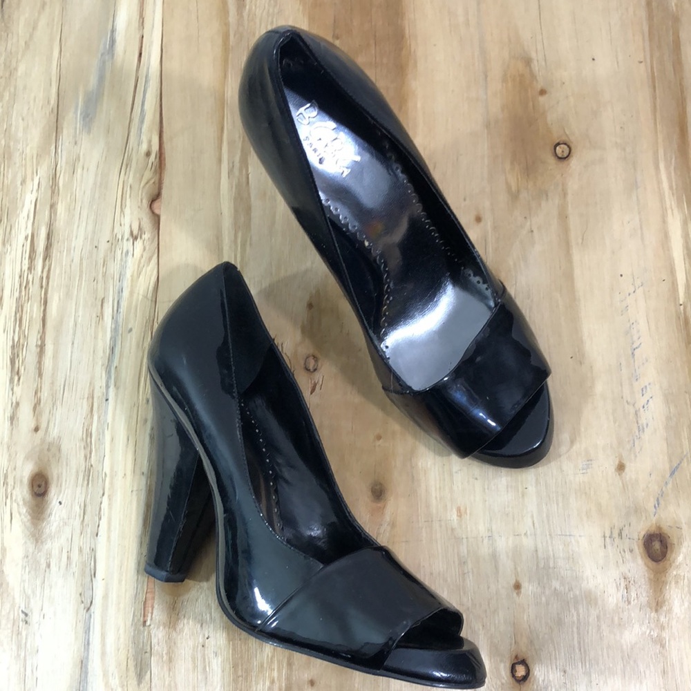 Y2k BCBG Paris Black Patent Leather Peep Toe Pump US 7 EU 37